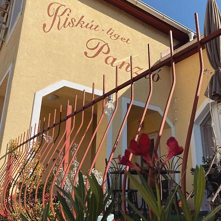 Kiskut Liget Pension Дьёр Экстерьер фото