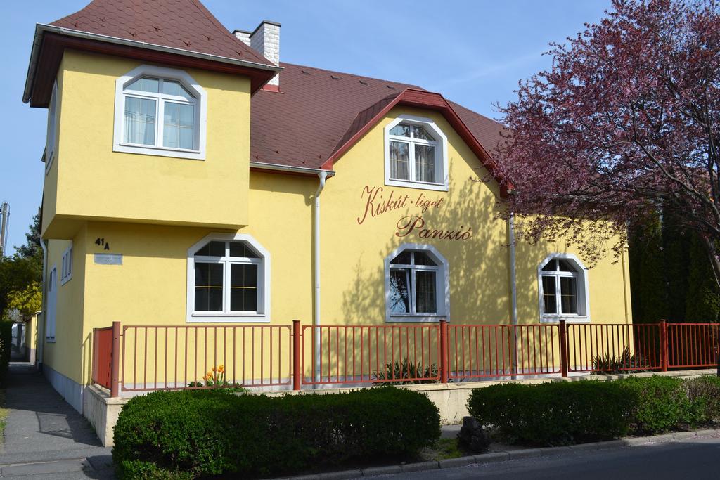 Kiskut Liget Pension Дьёр Экстерьер фото