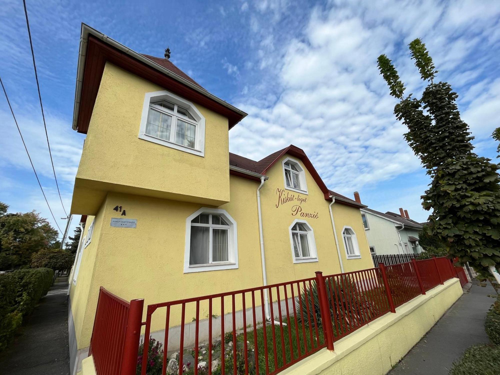 Kiskut Liget Pension Дьёр Экстерьер фото