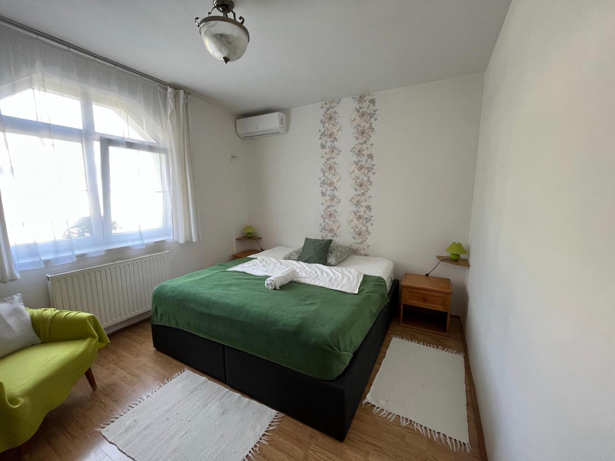 Kiskut Liget Pension Дьёр Экстерьер фото