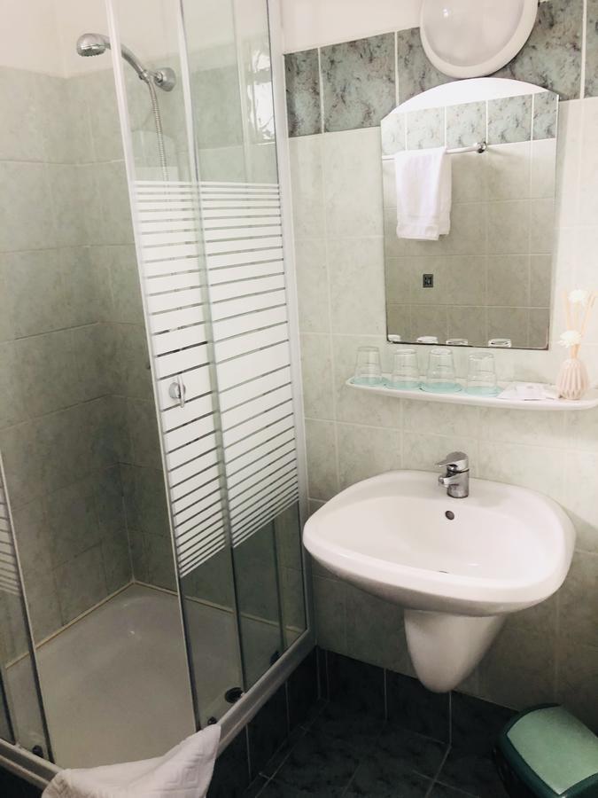 Kiskut Liget Pension Дьёр Экстерьер фото